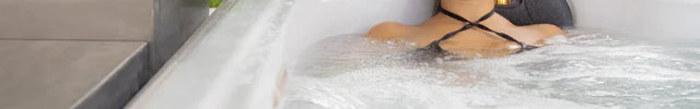Swim Spa mit Frau